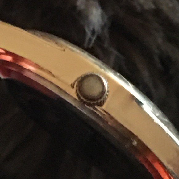 Ladies peach soft flexible silicone link watch - Picture 9 of 10